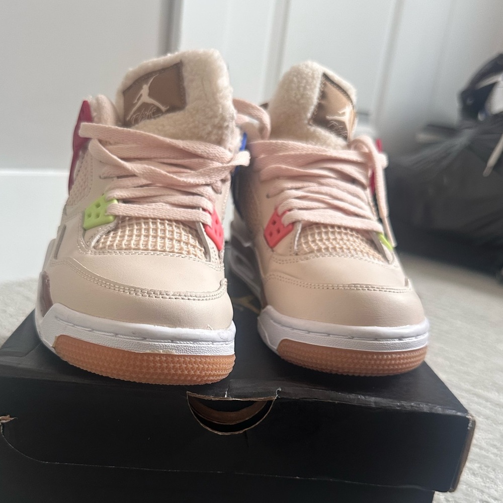 Nike Air Jordan 4 retro